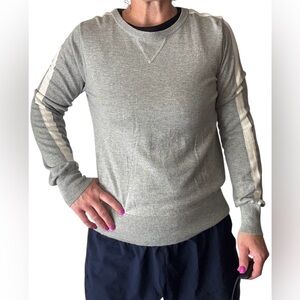 NEW dip Large grey sweater